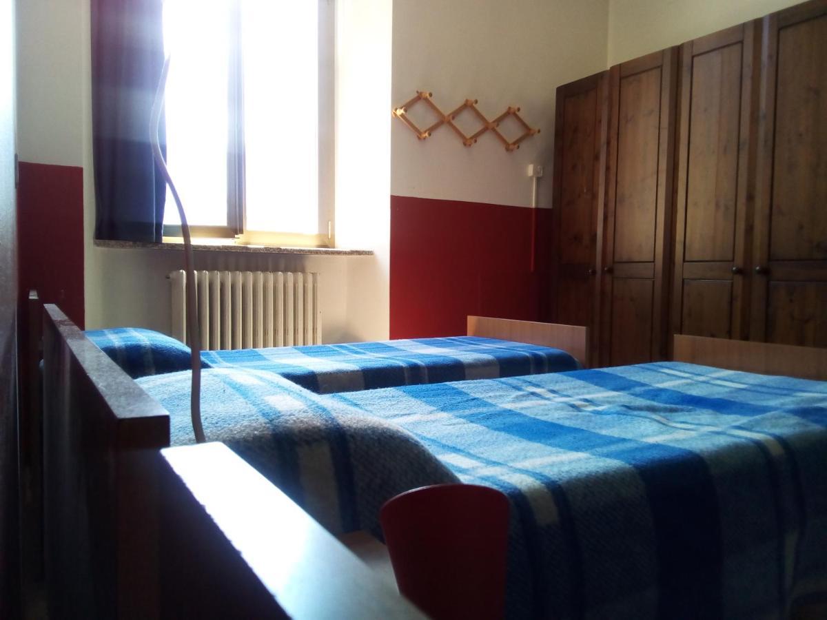 Ostello Al Deserto Chiavenna Exterior photo